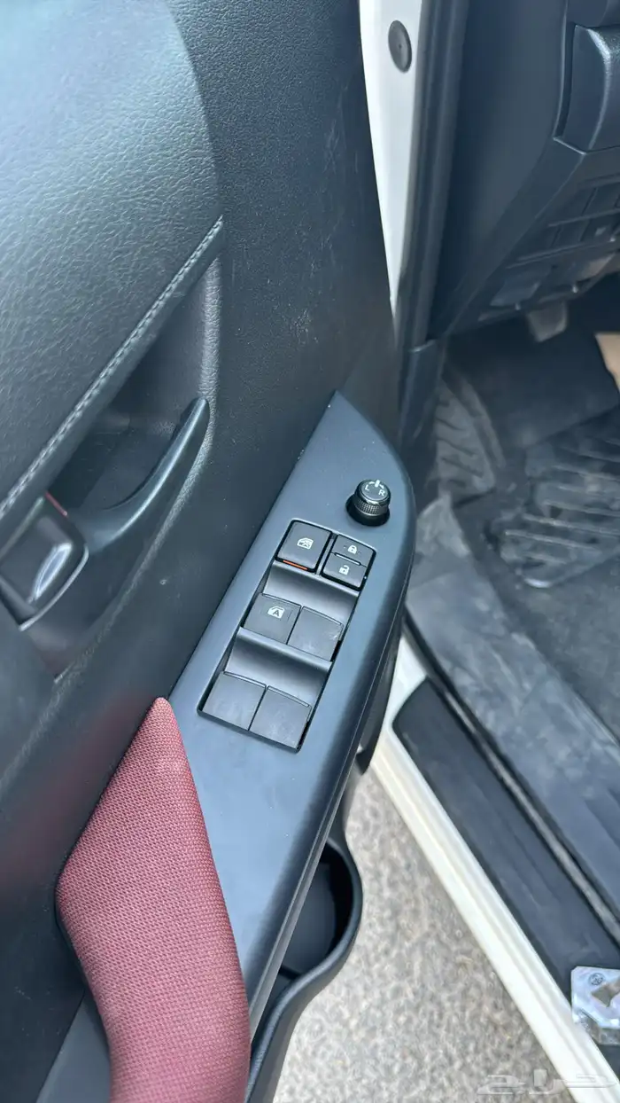 هايلوكس سلق DLX ديزل قير عادي2025 باقل سعر للشركات و موسسات 14