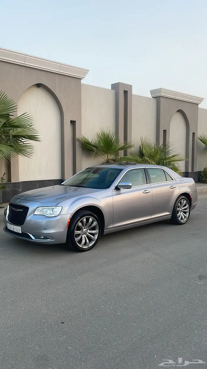 كرايسلر C300 (( نظيف )) 7