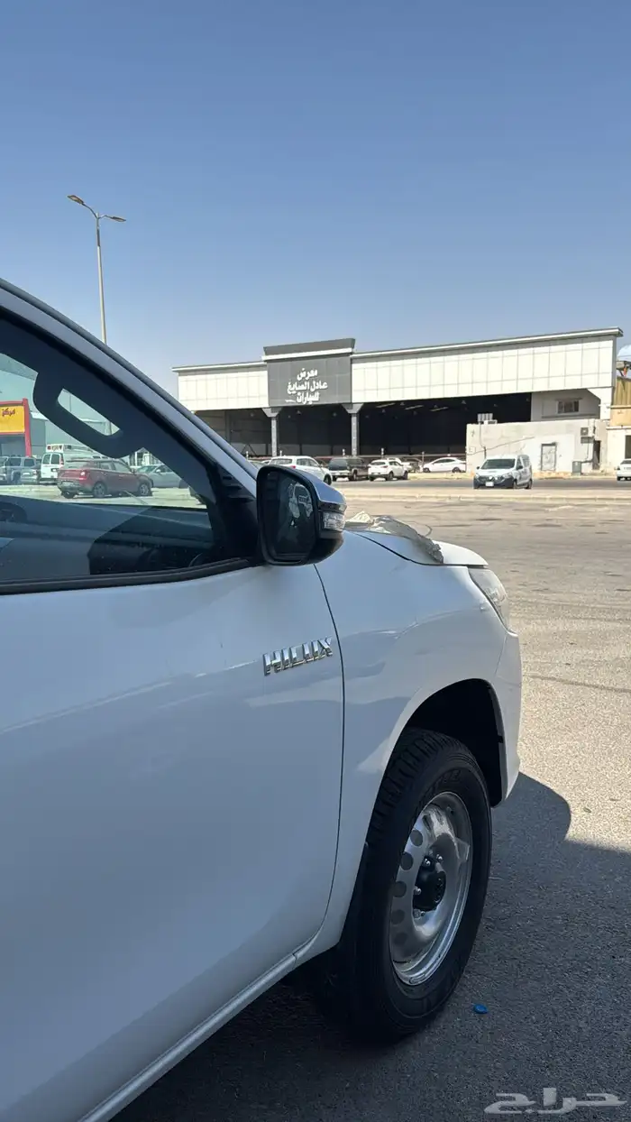 هايلوكس سلق DLX ديزل قير عادي2025 باقل سعر للشركات و موسسات 6