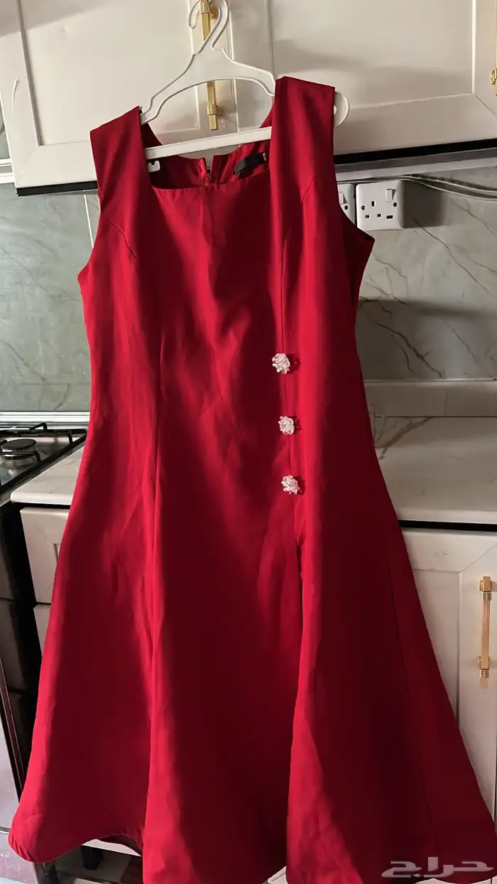 فساتين للبيع بالاسعار الي تناسبكم لم يتم لبسهم الا مرا وحده 3