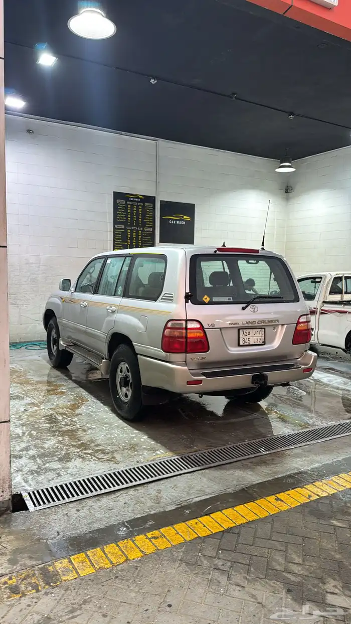 لاندكروزر 4