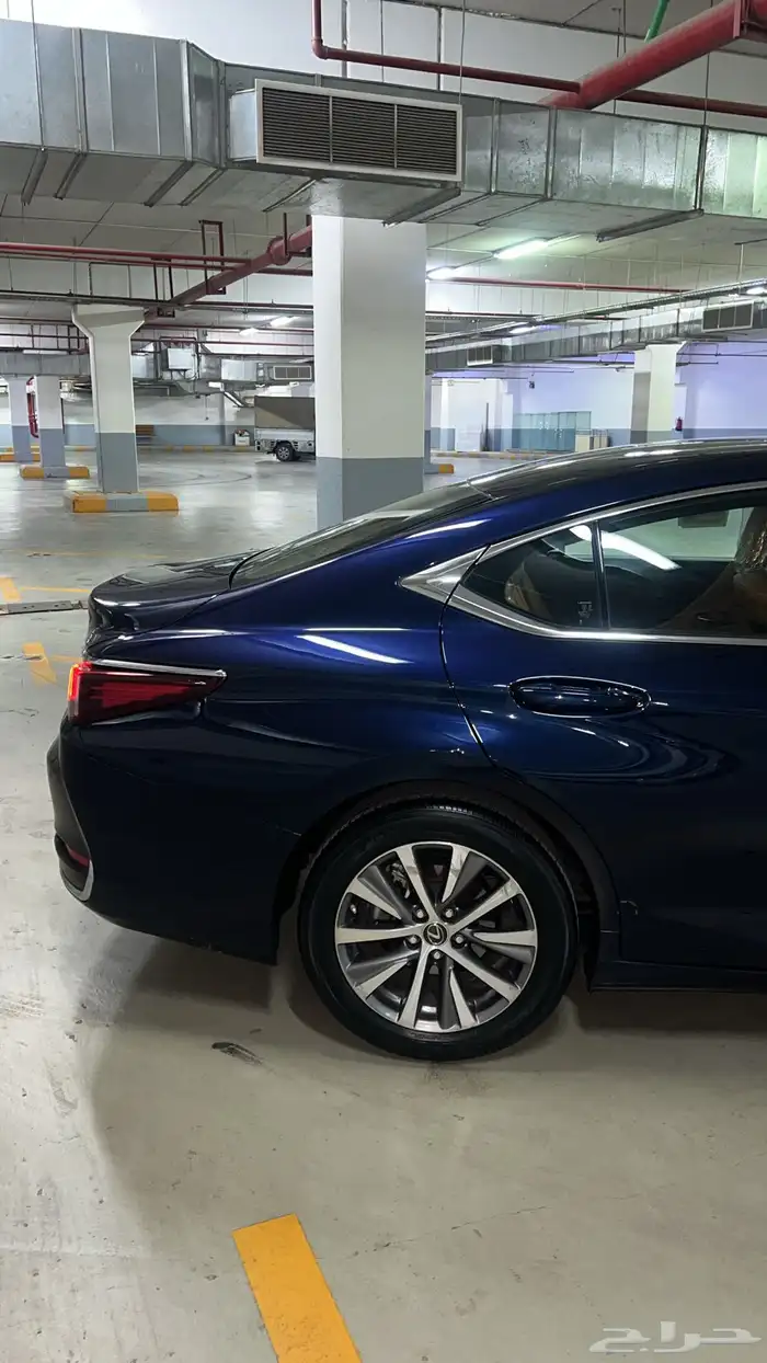 لكزس ES 250 2021 4