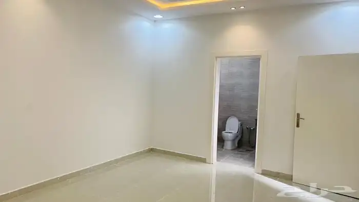 دور علوي للايجار بالمجمعه حي المستقبل 5