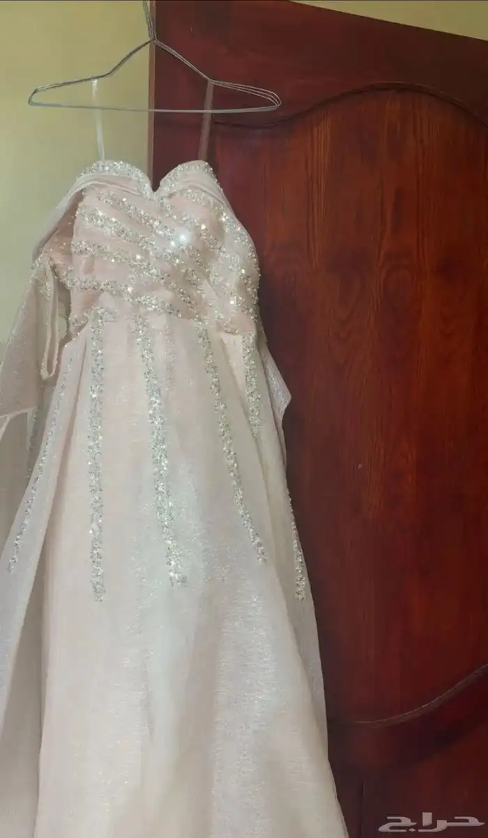 فستان ملكه 1