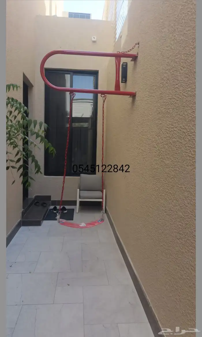 مراجيح جدارية 2