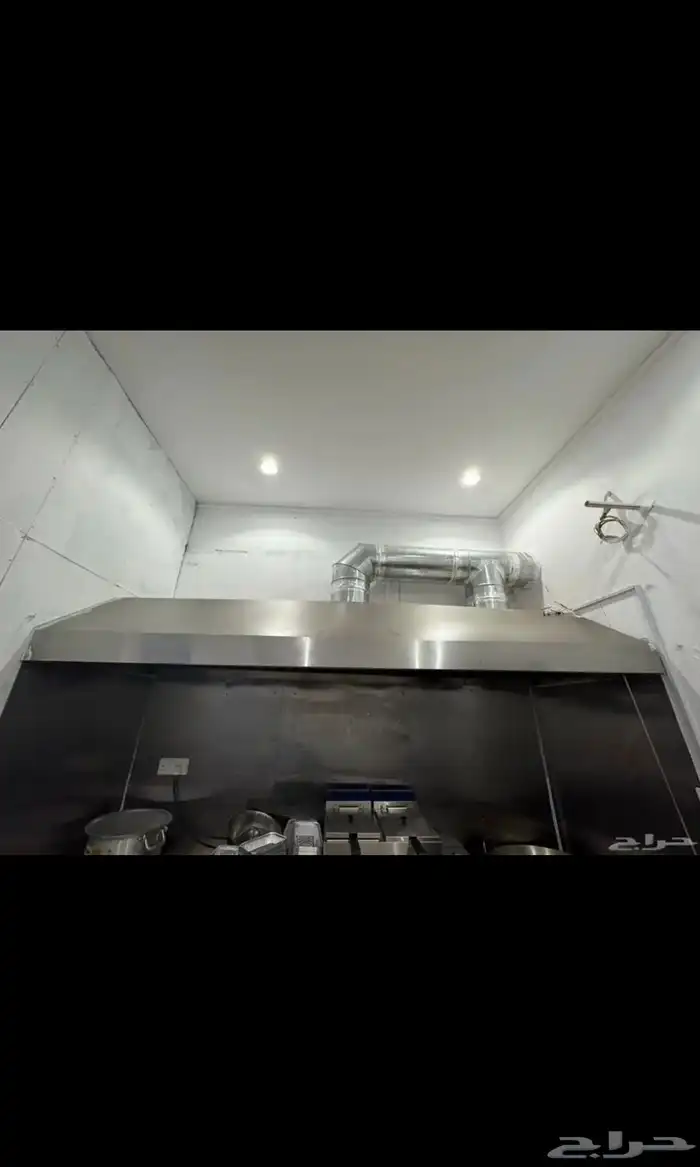 ثلاجة ومدخنه وطاولة إستيل للبيع 0