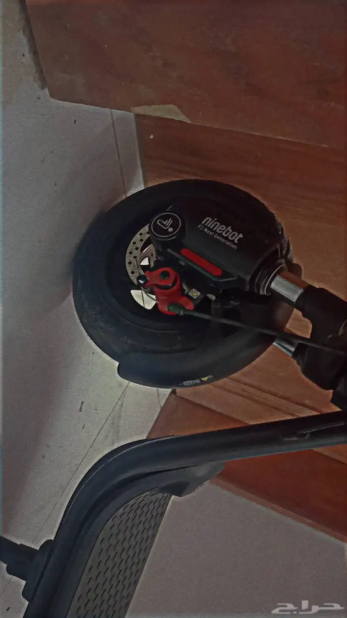 اسكوتر للبيع بحالة ممتازة مستخدم شهر واحد بس  جدي 8