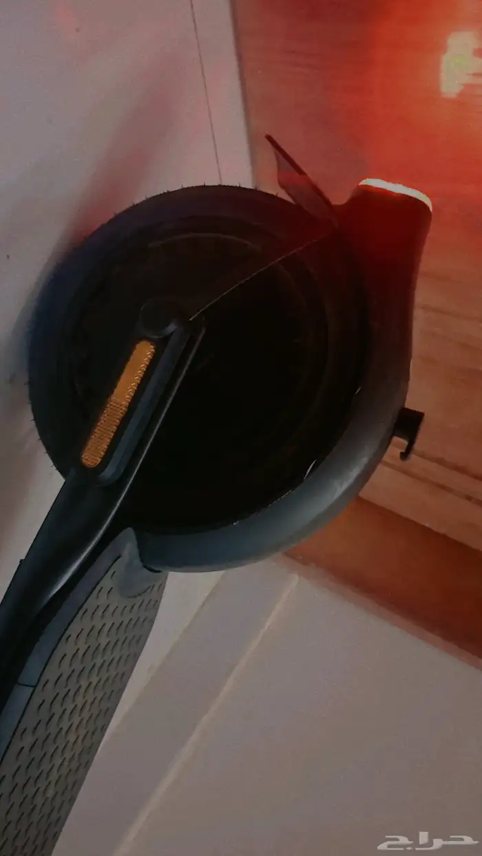 اسكوتر للبيع بحالة ممتازة مستخدم شهر واحد بس  جدي 4