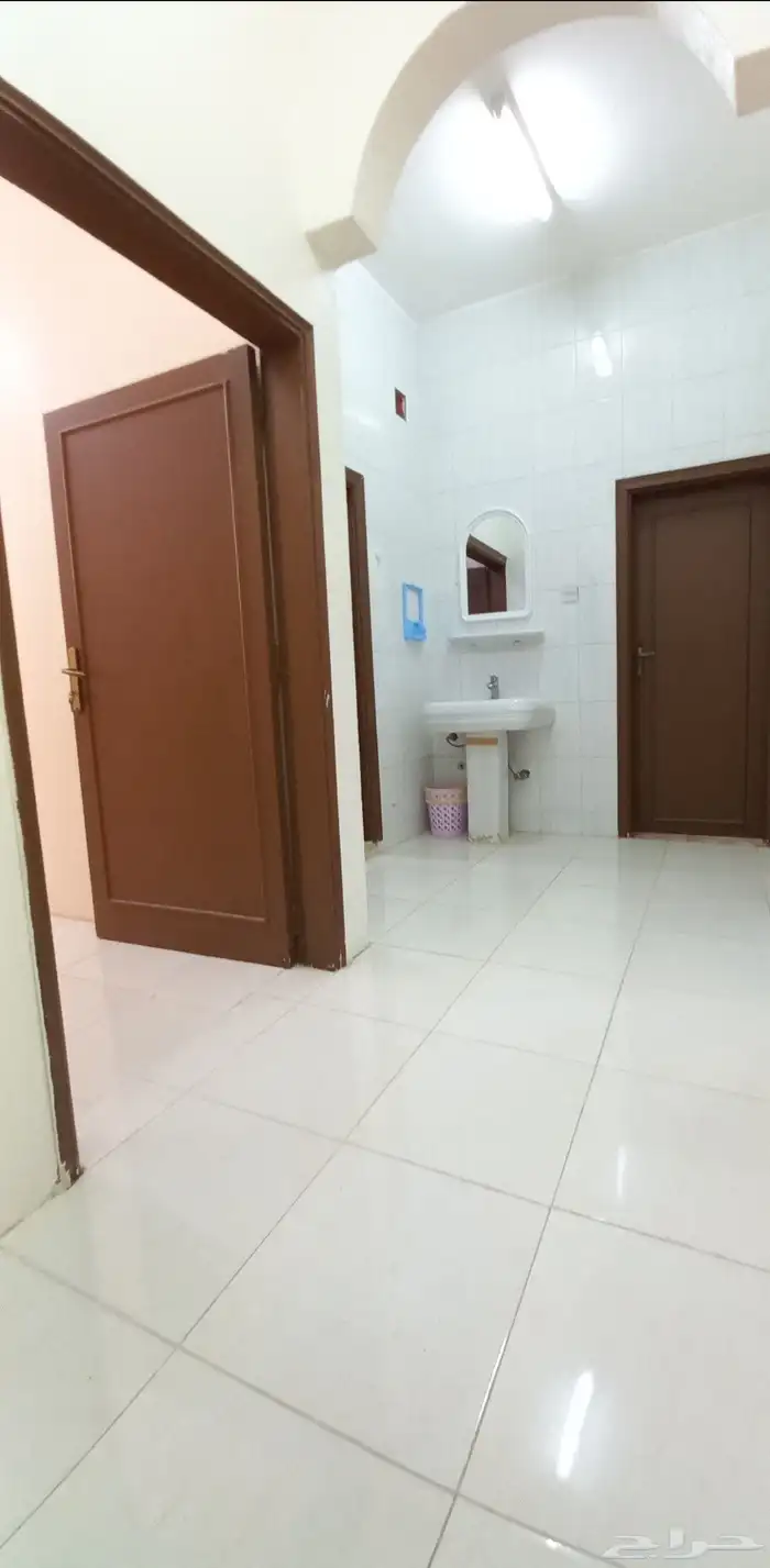 بمدينة عفيف لل إي جار د ف ع شهري أوسنوي 0