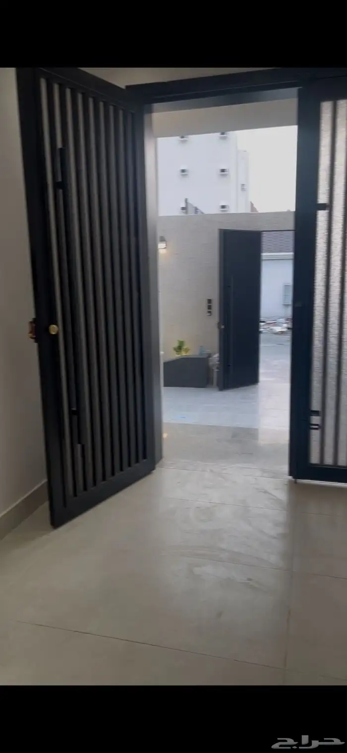 بيت دور واحد للبيع في الراشدية 1 تشطيب فاخر 2