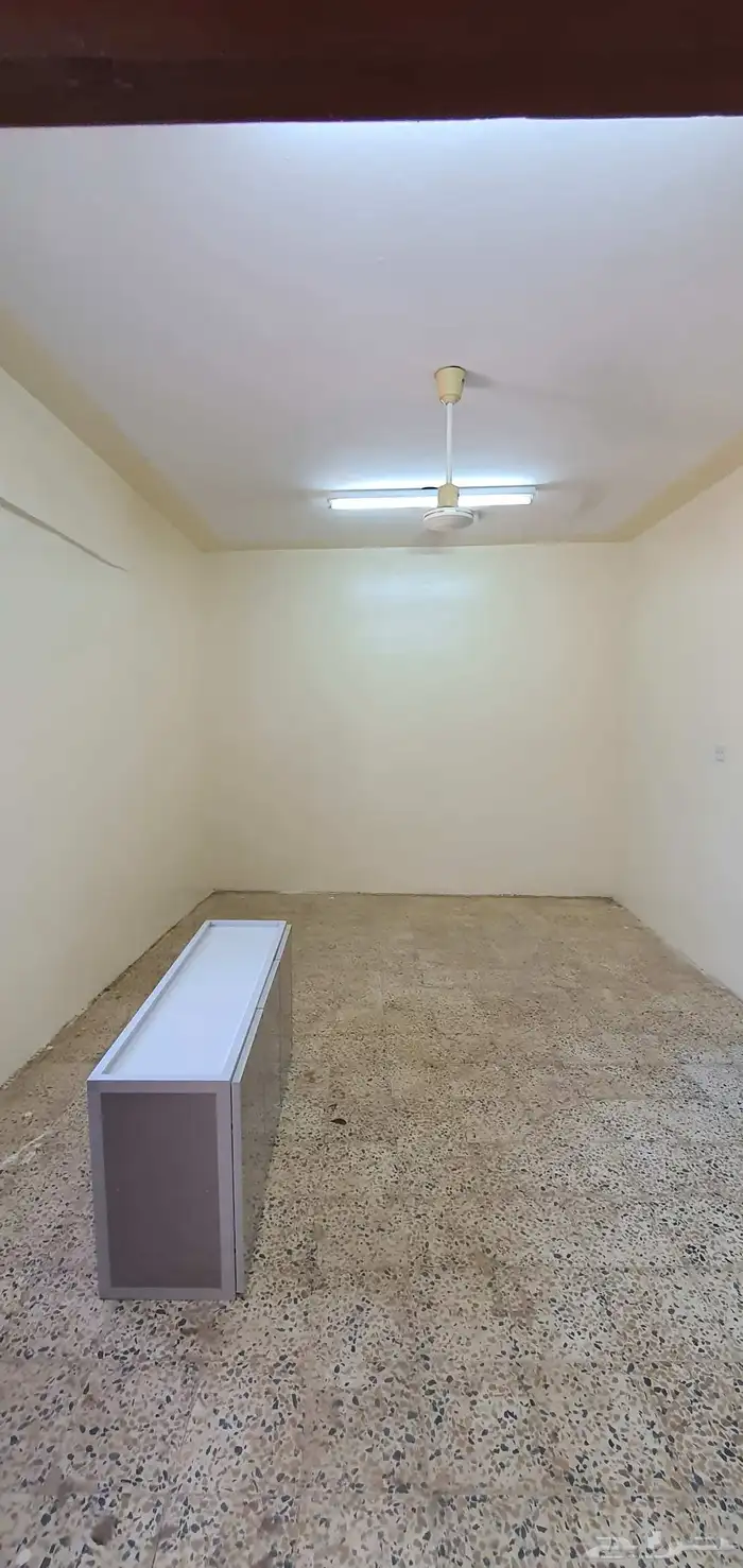 دورين بلاطه للايجار الواديين ابها 1