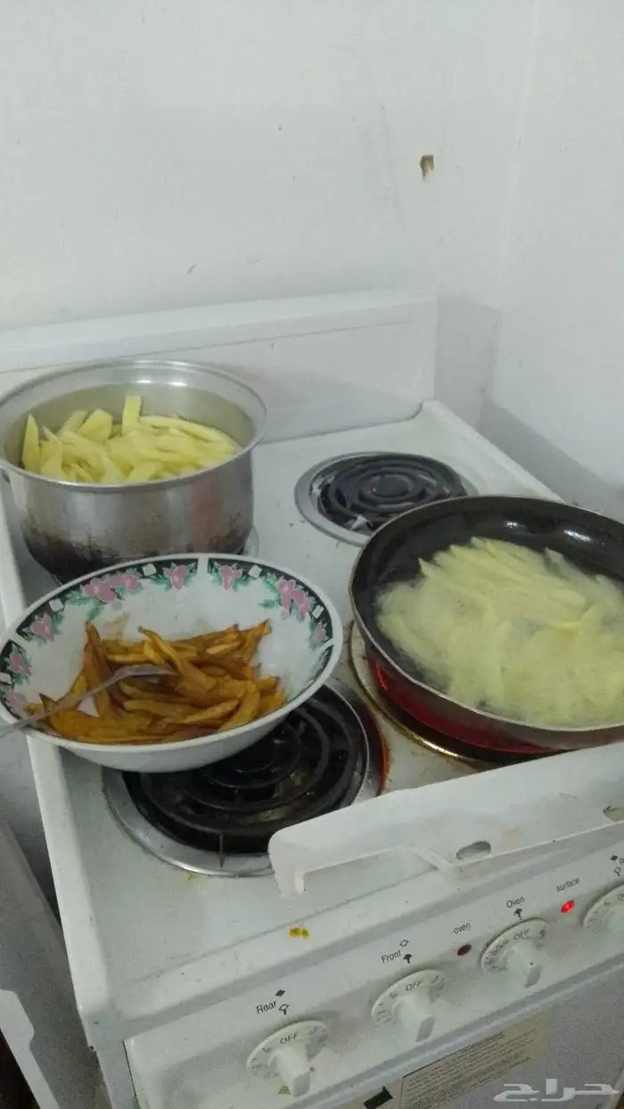 بوتاجاز كهرباء امريكي للبيع 4عيون وفرن استخدام 3شهور حاله جي 1