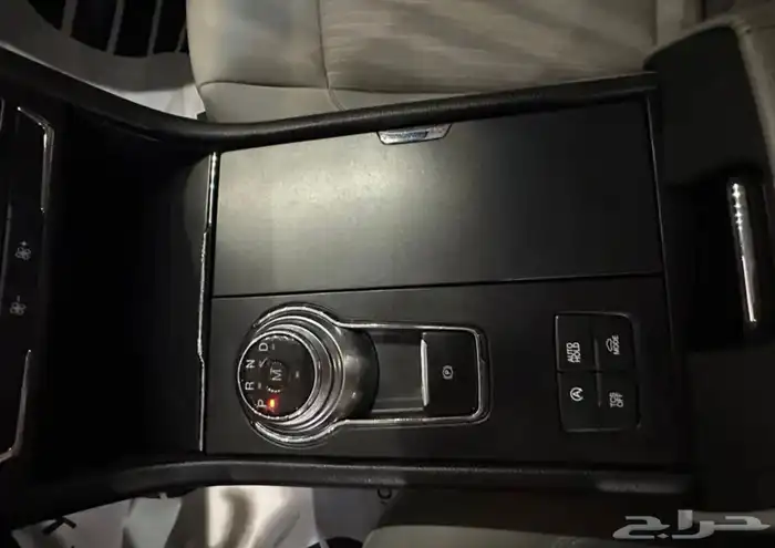 فورد تورس موديل 2022 ستاندر نضيف 9