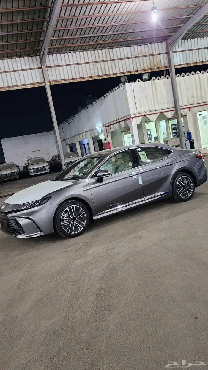 تويوتا كامري LE هايبرد 2026 2