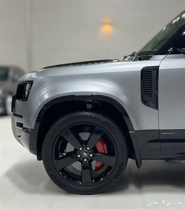 لاندروفر ديفندر X موديل 2024 فل كامل مستعمل . 6