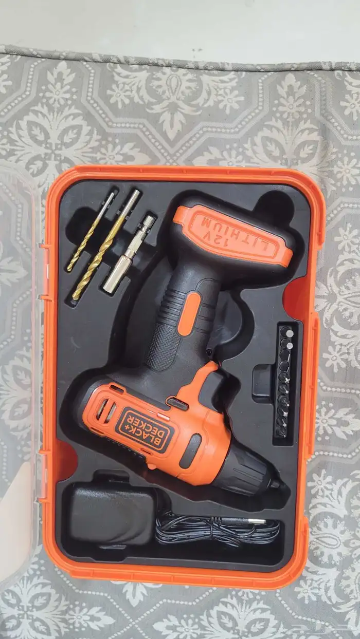 drill driver black decker 1