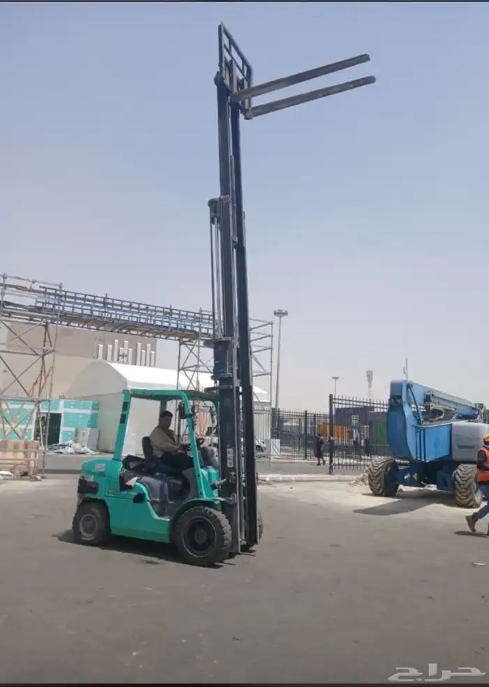 فوركلفت رافعات شوكيه وكرينات للأيجار جوال 1