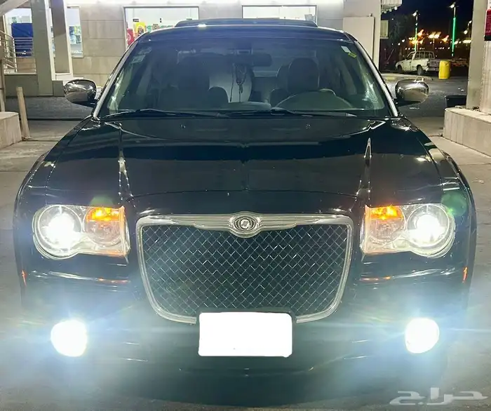 كرايزلر 2010 فل كامل 8 سلندر نظيفه 7