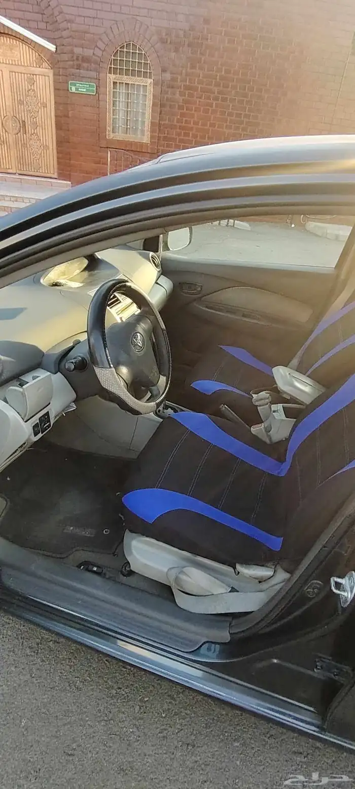 تويوتا يارس 2010 1