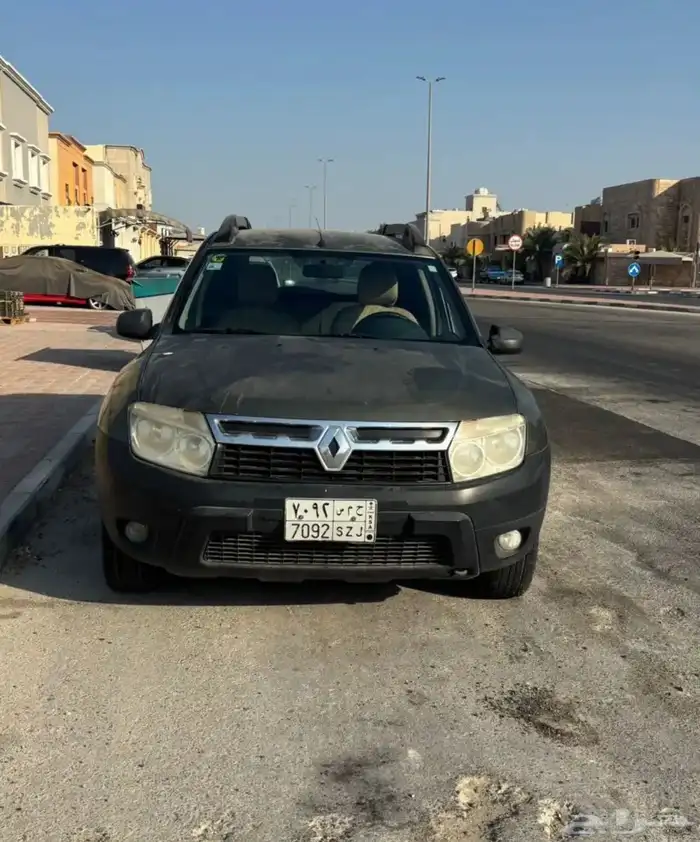 سيارة رينو 2015 1