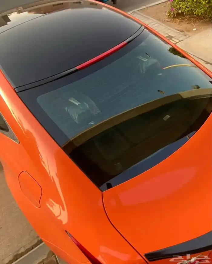 لكزس RC F-SPORT بلون جميل وممشى 102 ألف كيلو. 6