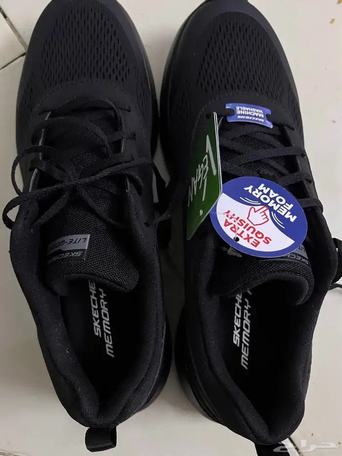 جزمه سوداء من سكيتشرز 2