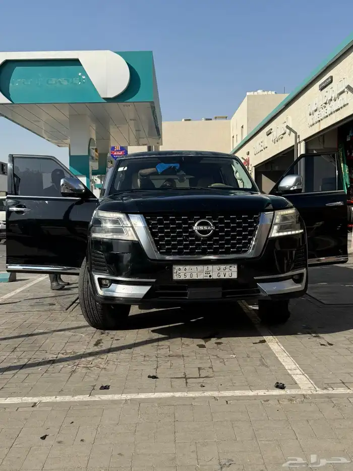 جيب نيسان بلاتنيوم 400 1