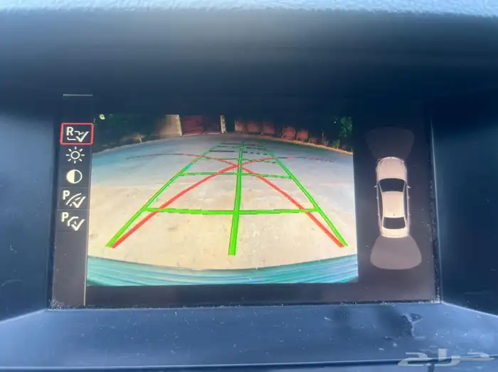 BMW 520 i الفئه الخامسه نظيفه جدا موديل 2015 13