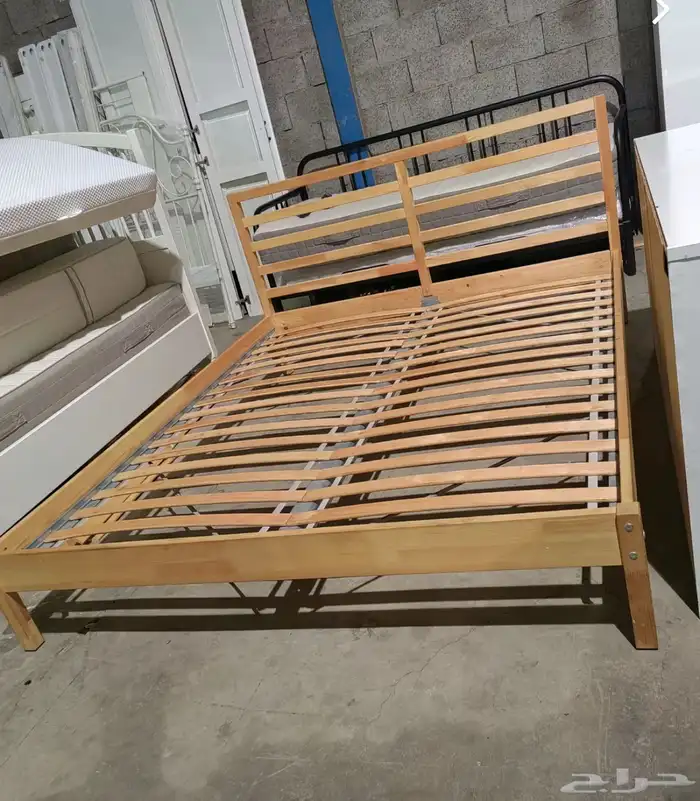 سرير خشب نفر ونص 140x200 سم من ايكيا سليم مع القاعده حقته 1