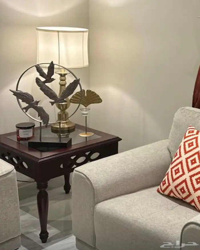 طاولات مجلس ضيافة شبه جديدة 1