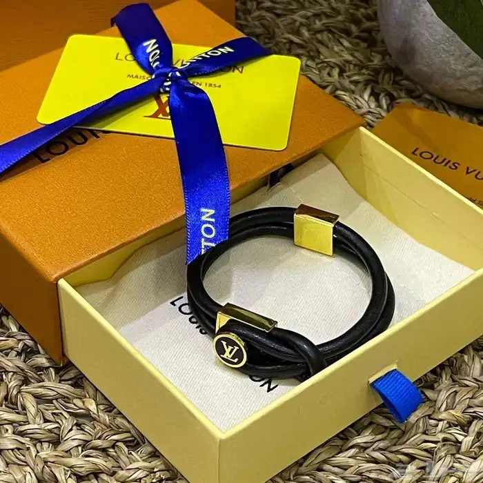 عرض خاتم سوار فيسكي 9