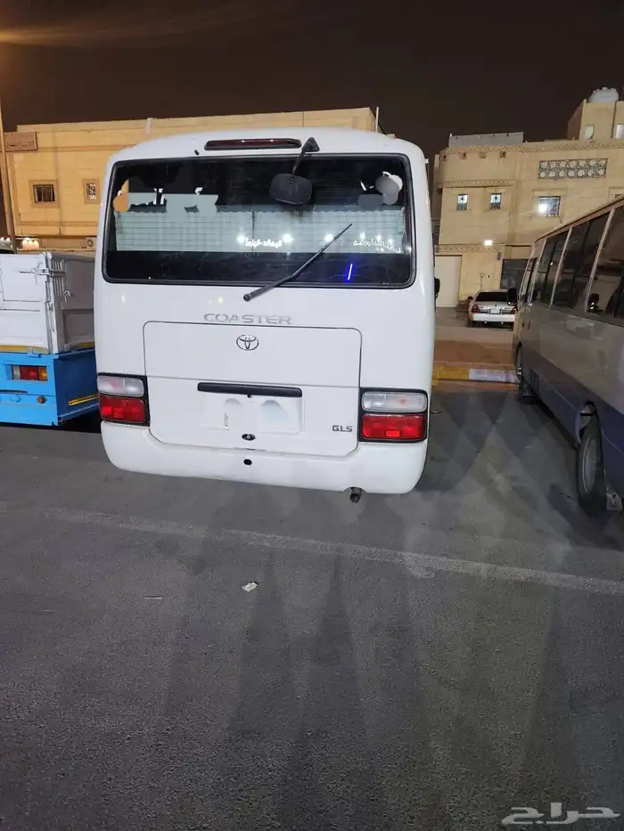 الباص تويوتا كوستر 30 ركاب إيجار 2