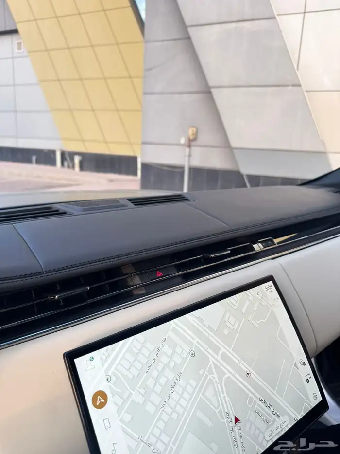 رانج روفر فيرست ادشن 2023 11