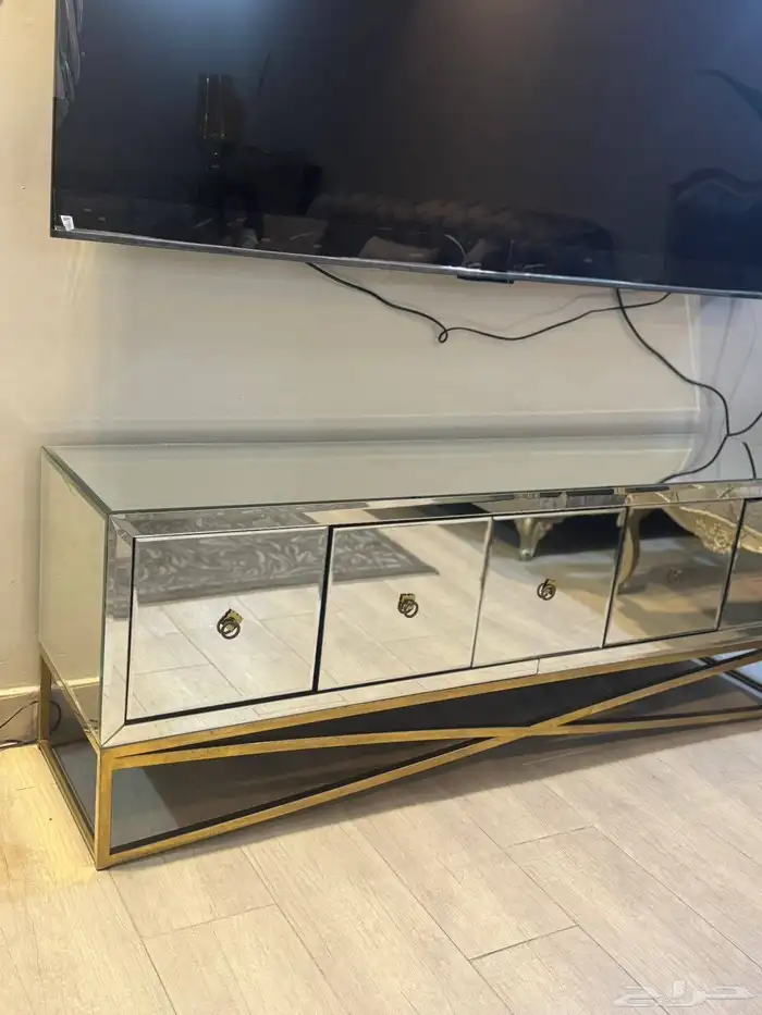 طاوله تلفزيون قزاز اخو الجديد 1