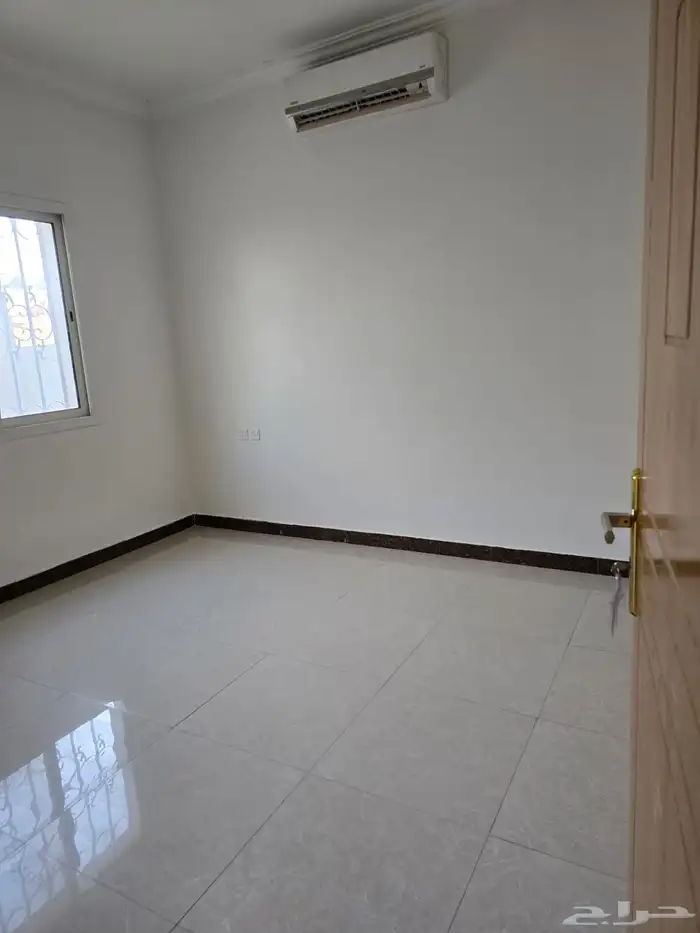 فيلا للايجار في حي الصحافه المربع الذهبي 8