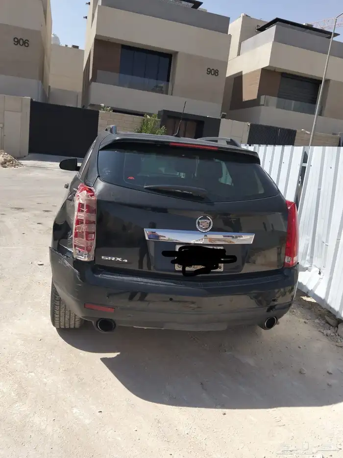 كاديلاك SRX 2012 عطلانة للبيع 2
