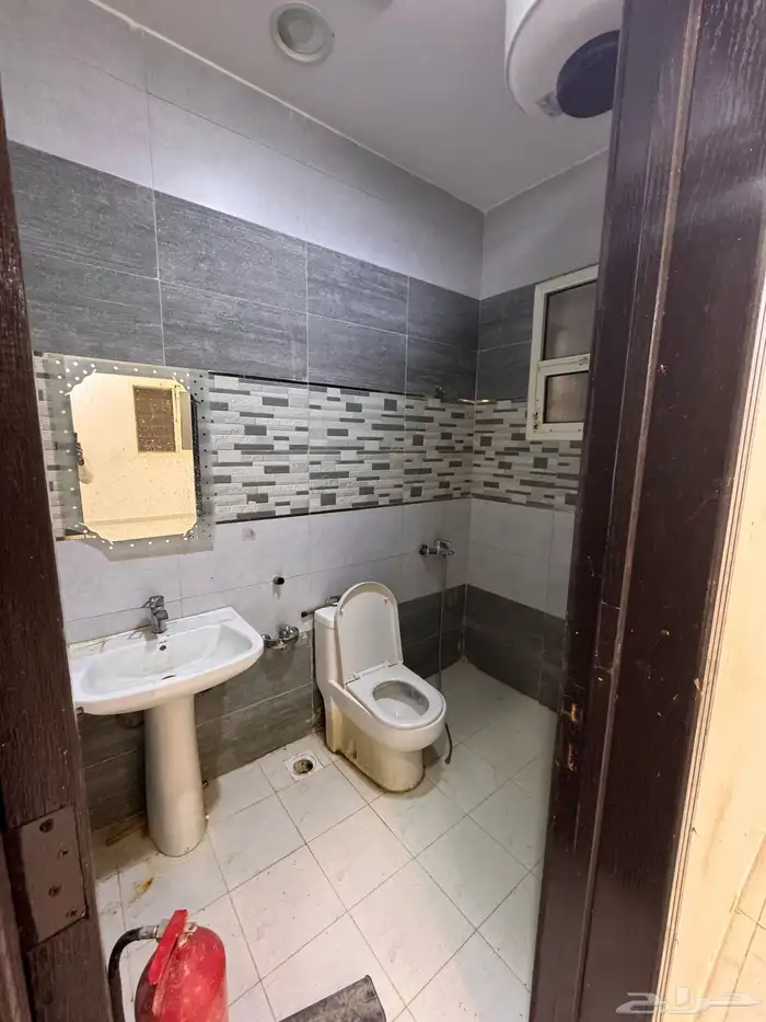 دور مؤسس ثلاث شقق حي الحزم بسعر 750 الف فقط 11