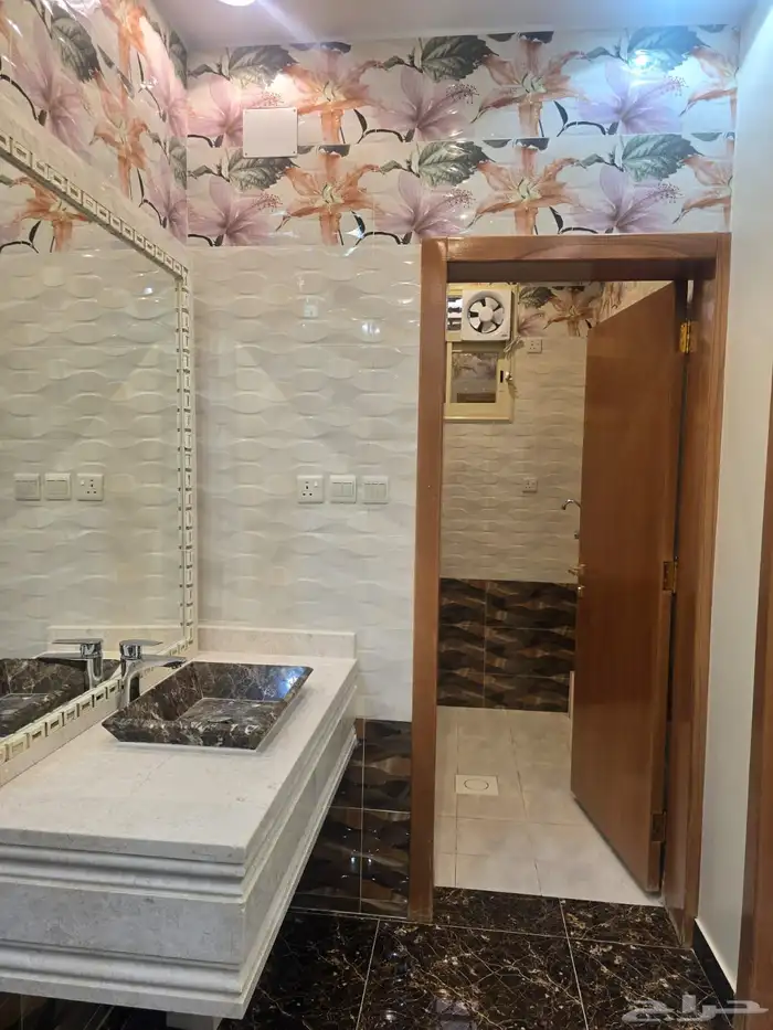 شقة للإيجار ابها طريق الملك عبدالله قرب مستشفى عسير 0