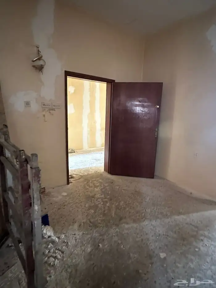 بيت للبيع حي المعلمين 1