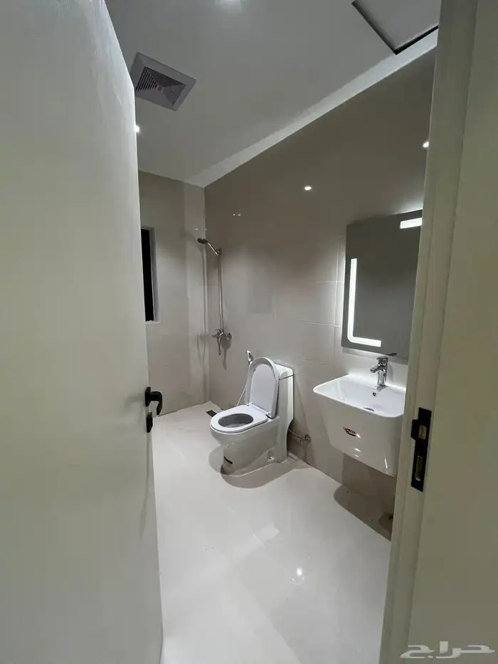 ملحق 3 غرف حي العقيق تشطيب فاخر 8