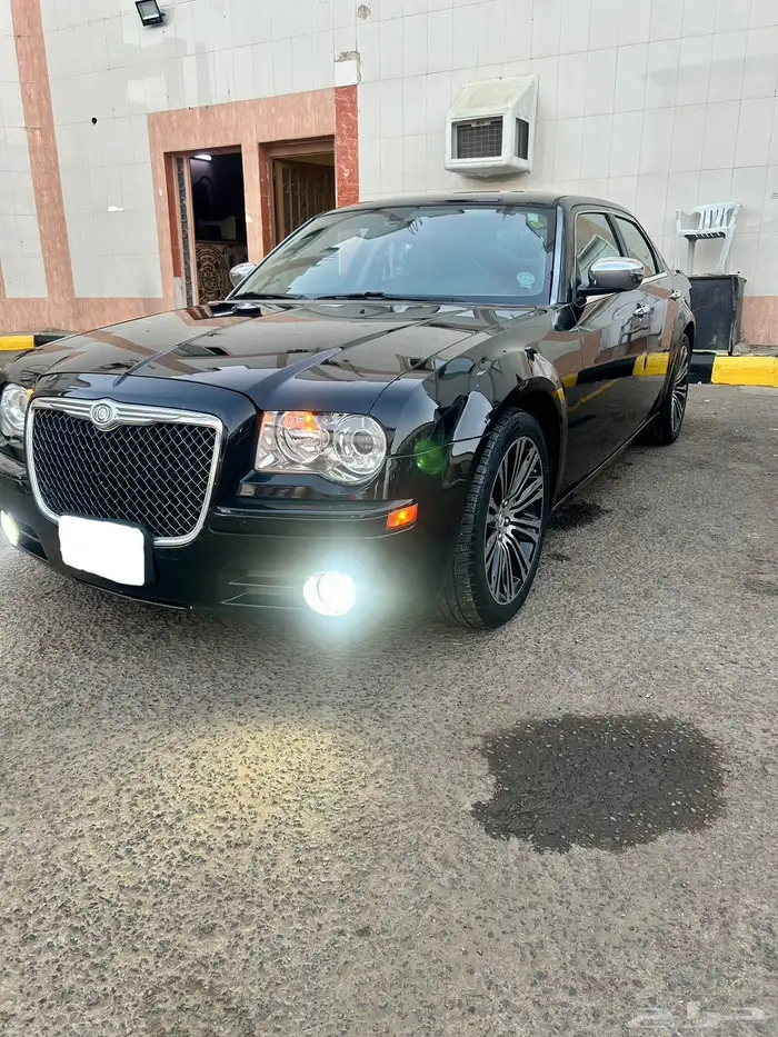 كرايزلر 2010 فل كامل 8 سلندر نظيفه 18