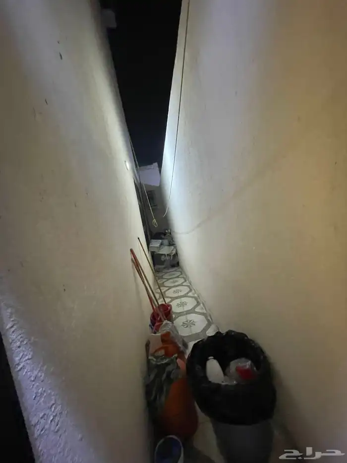 للبيع فلة راقية دورين مع شقة مستقل - حي الرمال 4