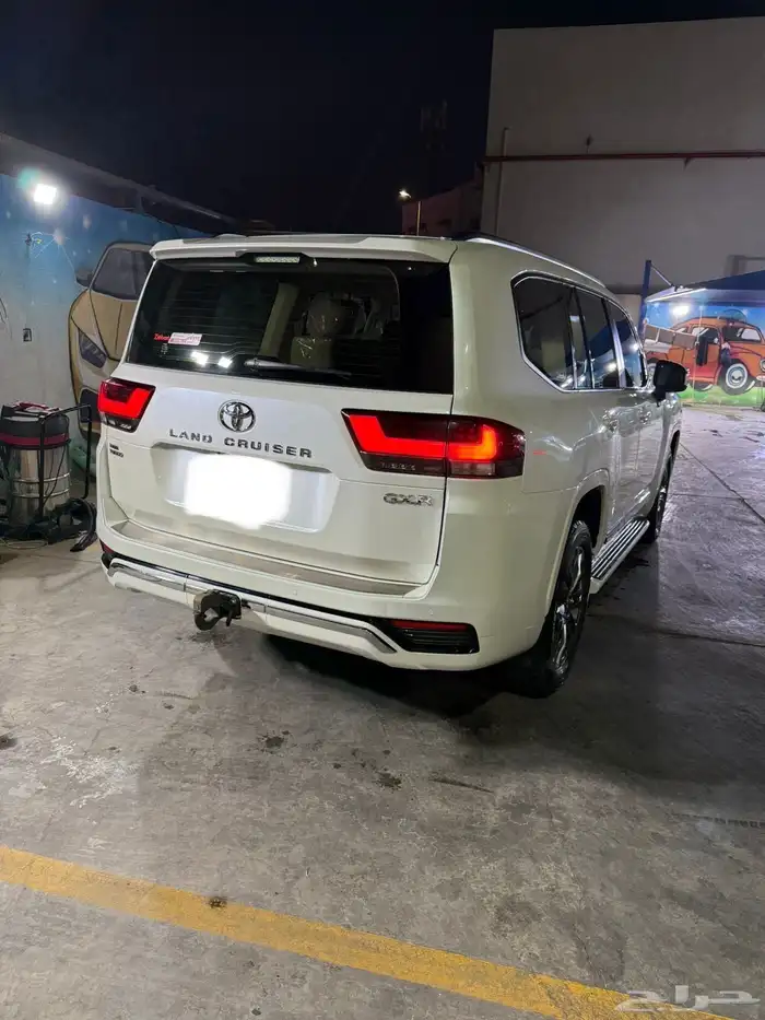 لاندكروزر 2023 1