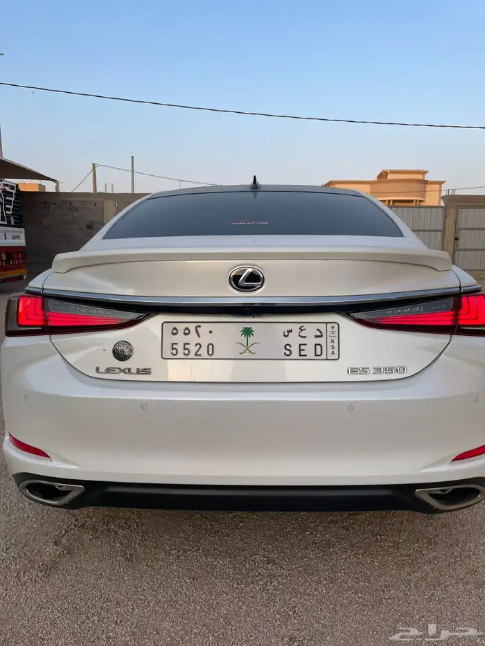 لكزس ES 350 وكالة 1
