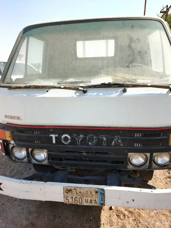 دينا تويوتا نظيف للبيع موديل 90 0