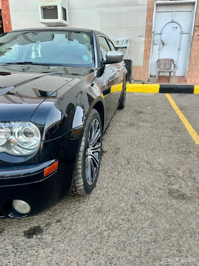 كرايزلر 2010 فل كامل 8 سلندر نظيفه 0