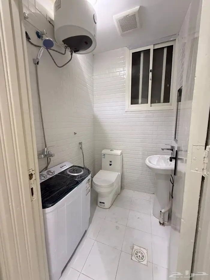 شقه للايجار بحي المنصورة 4