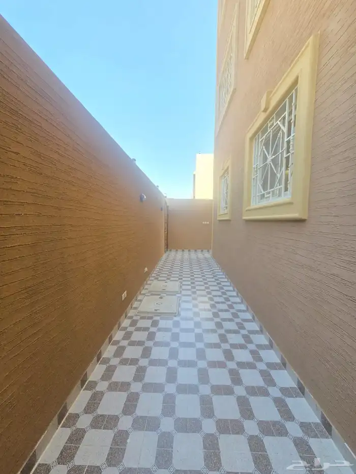 شقة للإيجار ابها طريق الملك عبدالله قرب مستشفى عسير 2