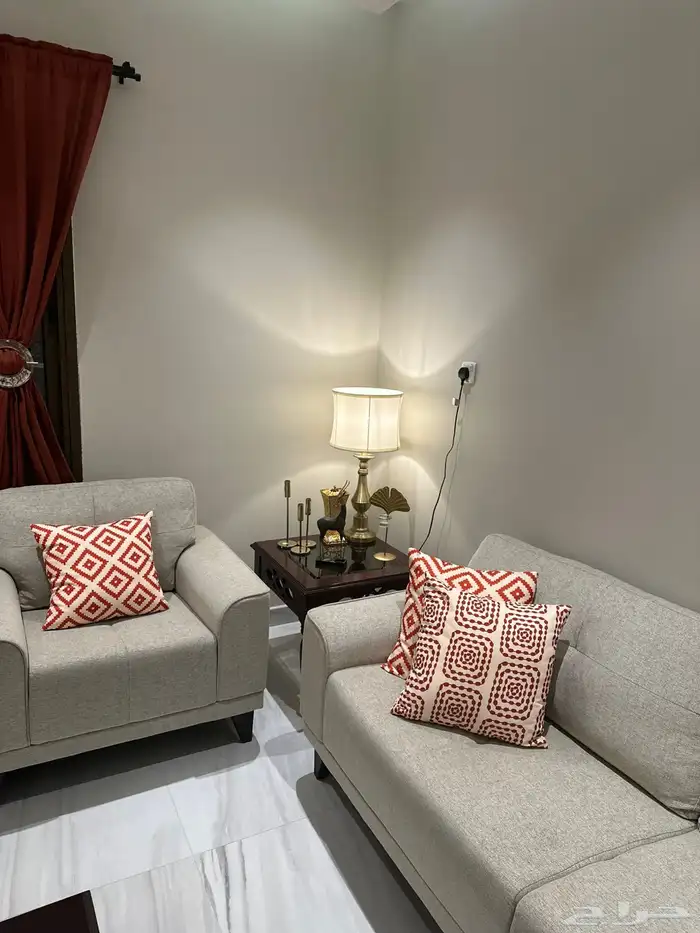 طاولات مجلس ضيافة شبه جديدة 2