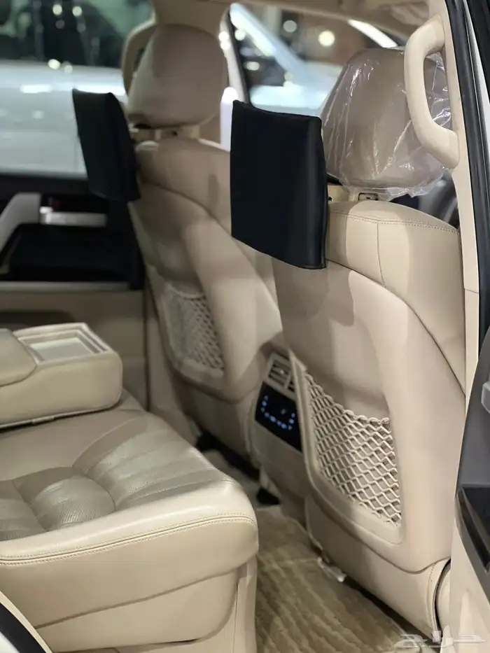 لاندكروزر VXR فطيمي 5.7 محركات وبدي وكاله 17